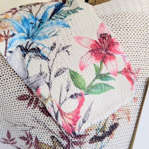 NWT Lightweight Italian Floral Tape Yarn Sweater - Picture 6 of 8